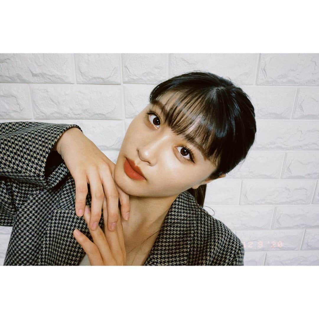 若林真帆のインスタグラム：「ハイライトを鼻の頭にしっかりとのせるのが最近のブーム👃🏻❤️」