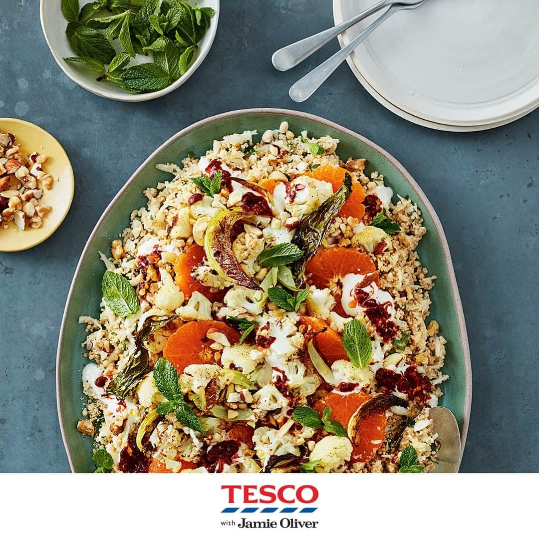 Tesco Food Officialさんのインスタグラム写真 - (Tesco Food OfficialInstagram)「Wedge more veg into your meals. Head to our story for a selection of veg-tastic recipes from @JamieOliver that are just as delicious as they are nutritious. #TescoAndJamie #EatMoreVeg」2月17日 22時00分 - tescofood