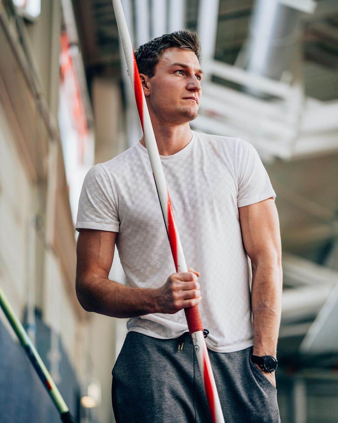 のインスタグラム：「Watching the scene - always looking for inspiration and input when other practice hard 🙏🏼💪🏼 #neverstopexploring #neverstoplearning #javelin #passion #olympics #tokyo2021」