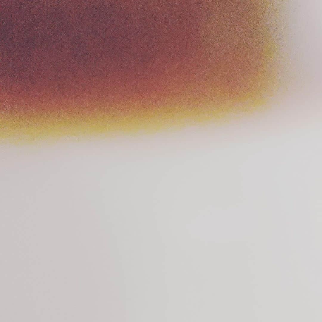 島袋美由利のインスタグラム：「. . 単刀直入に聞きたいんですけど、白米に合うおかずってなんだと思う？  いつも生卵と納豆で白米を食べてたけど お米の可能性って無限大だよなってふと思ってね。 私の知らないおかずがまだまだあるんじゃないかって、白米が輝けるおかずがきっとあるんじゃないかって、思ったの。  なので教えてほしいです。」