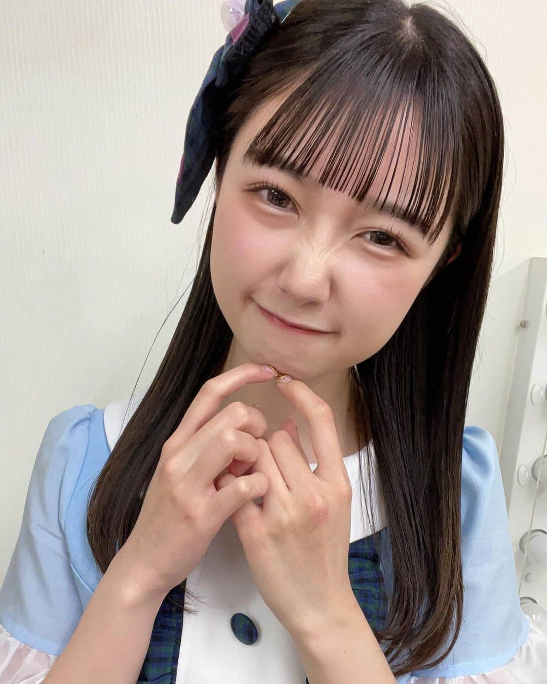 七瀬ひなたさんのインスタグラム写真 - (七瀬ひなたInstagram)「耳かけストレート触覚なしです（細かい） 🤍🤍🤍  #アイドル #地下アイドル #ヘアアレンジ #編み込みアレンジ #シースルーバング #ぱっつん前髪  #ポニーテール #イコラブ #いいね返し #いいねした人全員フォローする #黒髪 #衣装 #アイドル衣装 #日向坂46 #乃木坂46 #自撮り界隈 #自撮り #自撮り女子 #写真好きな人と繋がりたい #黒髪ストレート #被写体モデル  #白加工 #淡色女子 #サロモ  #ツインテール #プリント倶楽部 #量産型 #地雷女 #ぱっつん前髪」2月17日 22時29分 - elsy_hinata