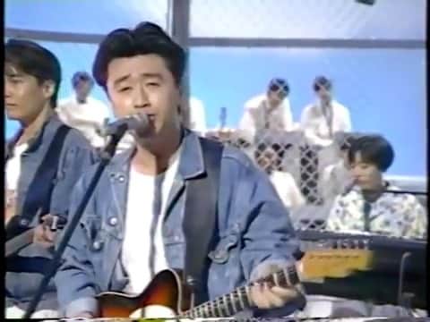 荒井 結生 Yuki Araiのインスタグラム：「「栞のテーマ」サザンオールスターズ (Night hit studio 1981)  彼女が髪を指で分けただけ それがシビれるしぐさ 心にいつもアナタだけを映しているの  恋は言葉じゃなく 二人だけの story, yeah Lady, my lady, my lady I love you more than you love me, oh no, oh no  作詞・作曲:桑田佳祐 編曲:サザンオールスターズ  桑田佳祐(Vo,Gt.) 大森隆志(Gt,Cho.) 原由子(Key,Cho.) 関口和之(Ba,Cho.) 松田弘(Dr,Cho.) 野沢秀行(Per,Cho.)」