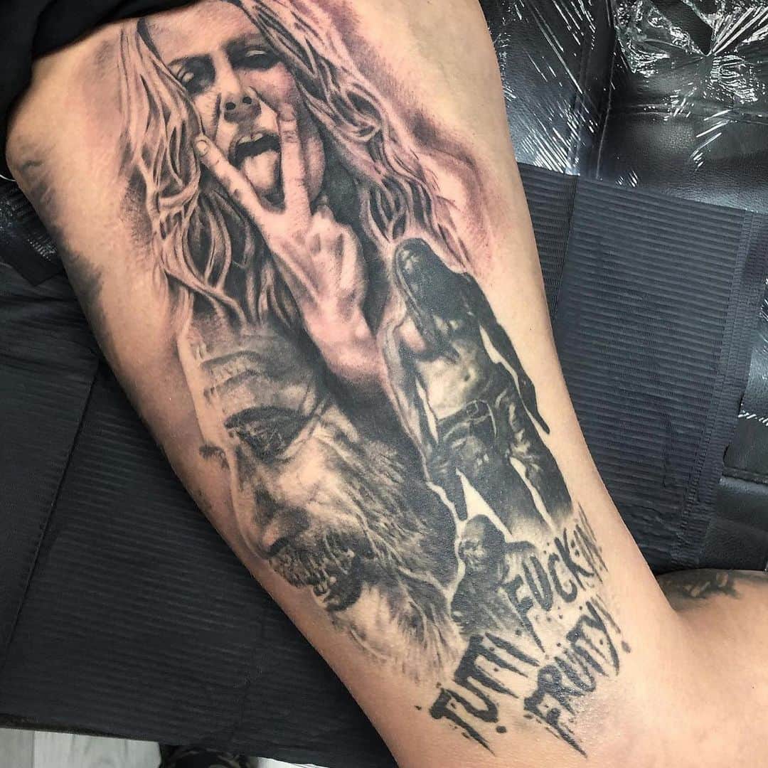ロブ・ゾンビのインスタグラム：「Today is whoops Wednesday . Meaning I forgot about Tattoo Tuesday. Oh well, better late than never. #whoopswednesday #tattootuesday」