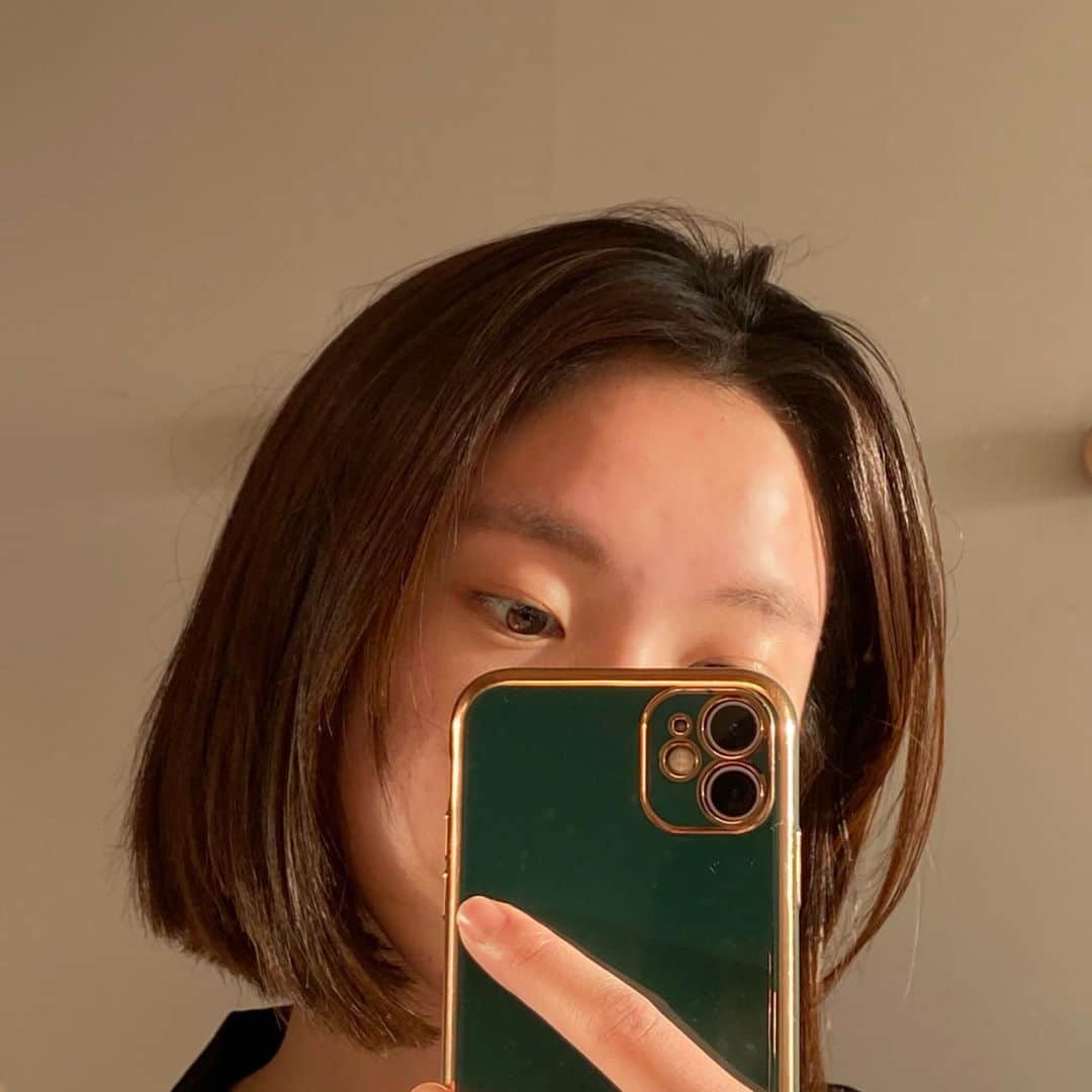 イ・ハウンのインスタグラム：「💇🏻‍♀️」