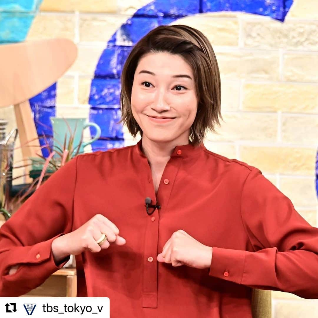 狩野舞子さんのインスタグラム写真 - (狩野舞子Instagram)「・ アゴを出す以外に何も出来なかったことを お詫び申し上げますと共に、次に生かしたいと思っておりますのでこれからもよろしくお願い致します😗 ・ #Repost @tbs_tokyo_v with @make_repost ・・・ レミたんのキレキレダンスに狩野さんも対抗⁉️  収録後,,,,,,  『もっと出来た😞😞』と大反省する舞子さま  笑いへの追求心 プロ魂....さすがです😳✨✨✨  その勇姿！ 放送で是非チェックしてください🙏🙏」2月17日 23時23分 - kanochan715