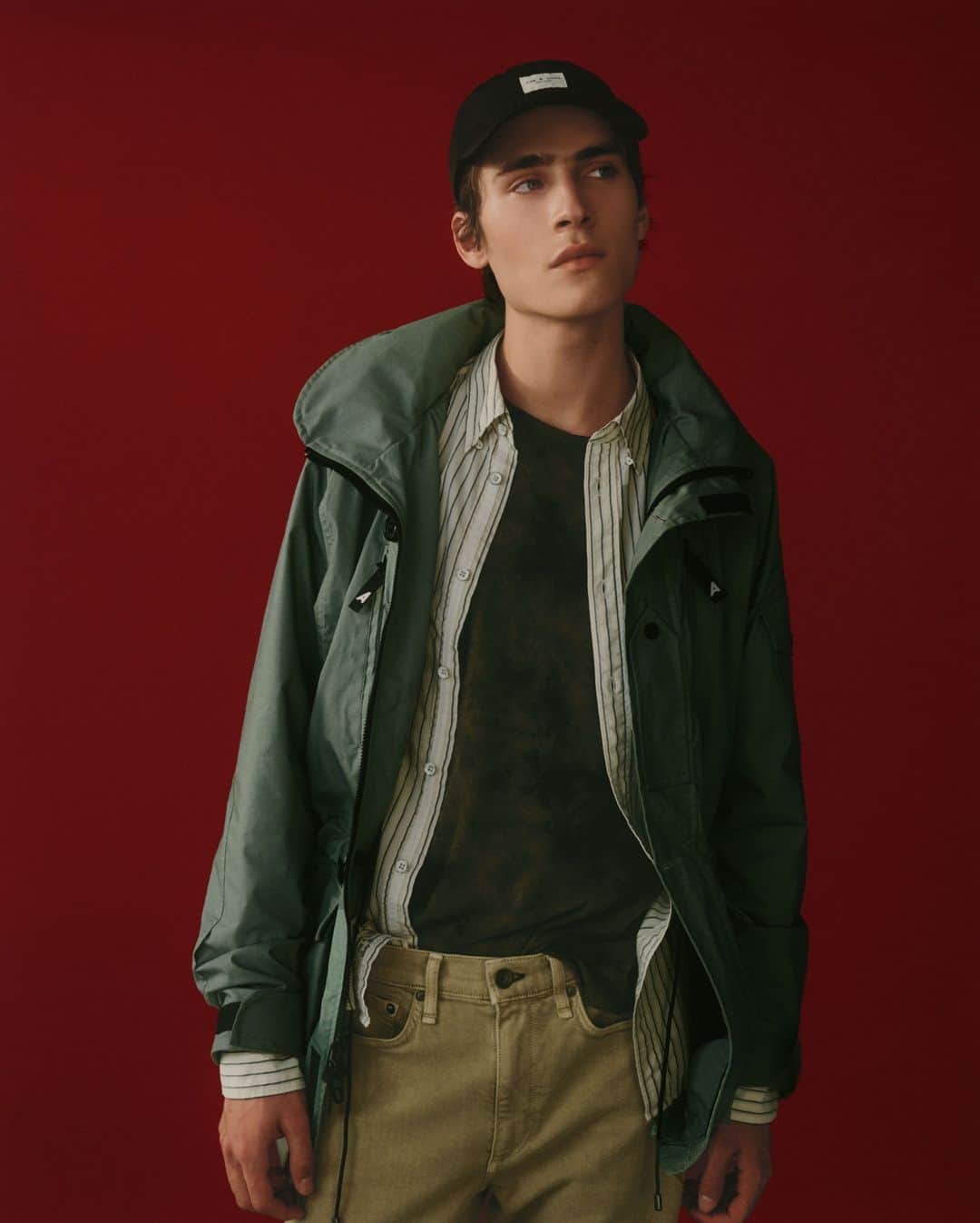 ラグ&ボーンのインスタグラム：「Our second season in collaboration with ArkAir: a blend of archival silhouettes with contemporary military details in water resistant cotton. Rainy days welcome.」