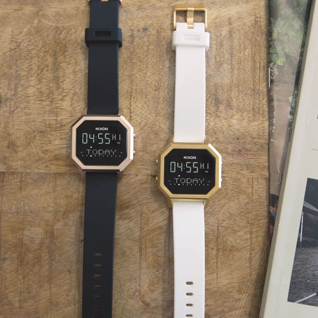 ニクソンのインスタグラム：「The Siren fuses eye-catching design with an up-for-anything attitude.  #Nixon」