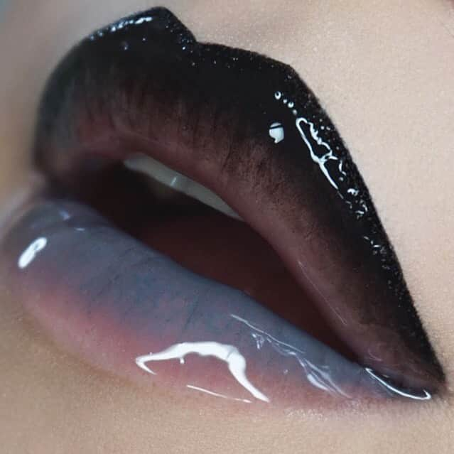 Sayaka Obaraのインスタグラム：「🌪🖤 . . #meltcosmetics #meltbane #meltspacecake」