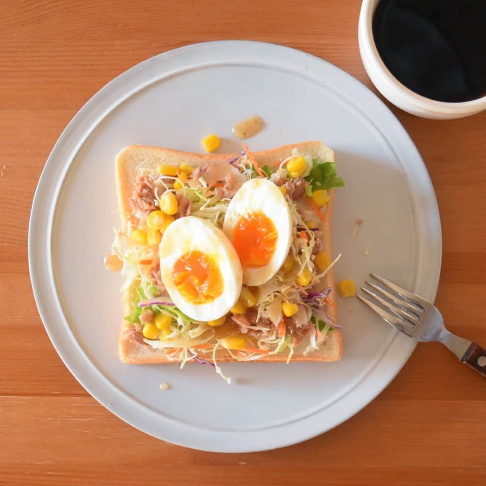 山崎佳のインスタグラム：「Today’s breakfast.」