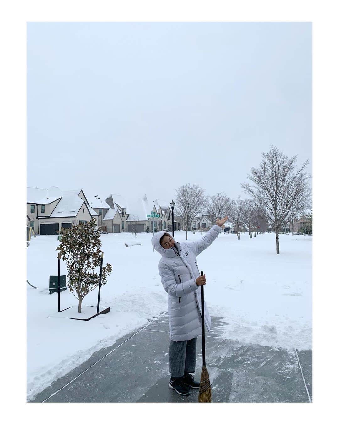 ハー・ミジョンのインスタグラム：「어이가없음😑😑😑 #텍사스 #영하20도 #❄️」