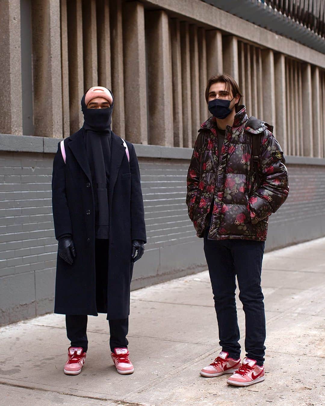 スコット・シューマンのインスタグラム：「Black and Pink just off Rivington St., NYC」
