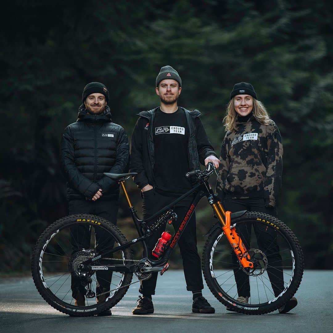 Shimanoさんのインスタグラム写真 - (ShimanoInstagram)「We are very excited to officially welcome back the @RockyMountainBicycles Race Face Enduro Team for the 2021 season. Aboard the team, we will see the return of the talented, @JesseMelamed , @Remi.The.Semi , and @AndreaneLN who will all be equipped with @ShimanoMTB footwear as well as XTR drivetrain and brakes to take on the new season! #ShimanoMTB」2月18日 0時10分 - rideshimano