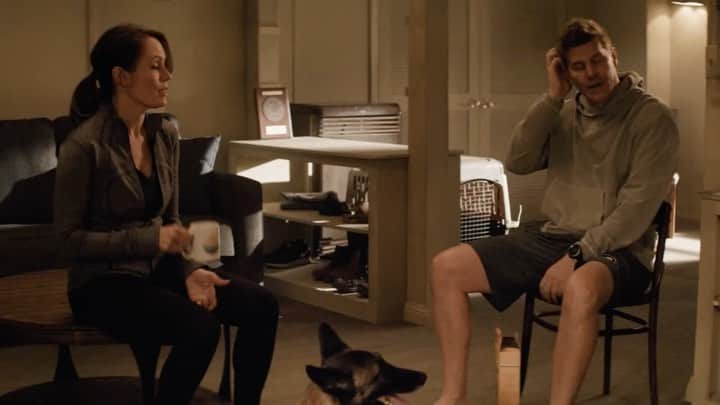 エミリー・スワローのインスタグラム：「New @sealteamcbs tonight at 9/8c.  Look out for some Very Important Talks.  Watch on IG live with me during the east coast airing and we can speculate about what @ditathehairmissile is thinking while Natalie and Jason try to figure out their feels.  #letsmakeitawkward #sealteamcbs #sealteam #natalie #jason #bravo #devgru」