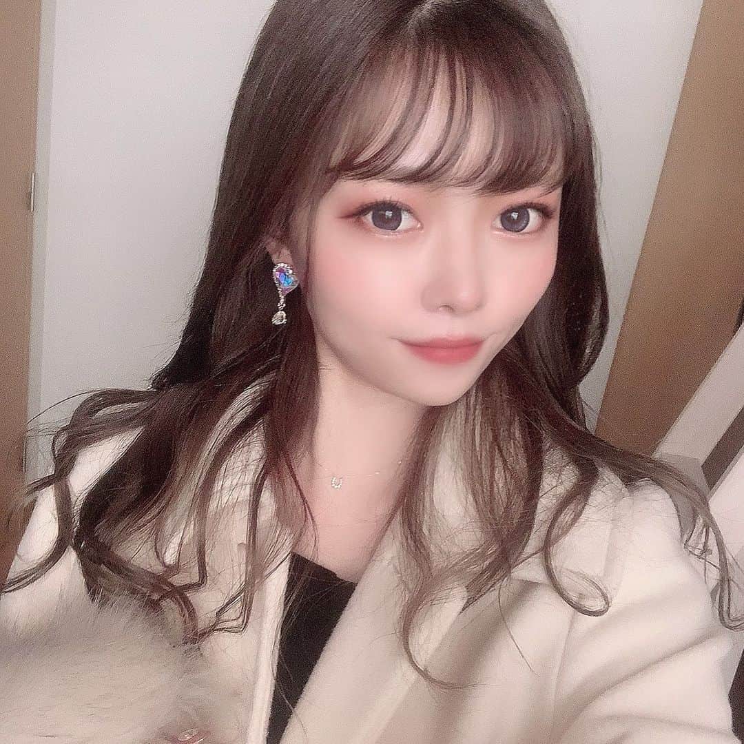 のインスタグラム：「・ ・ ・ 春服たくさん買いたいなぁ。。 季節の中で春がいちばんすき🌸🌸 てか私いつもこのコート着てるな。。笑笑 ・ ・ ・  #春服　#ファッション　#ファッションコーデ #ファッション好きな人と繋がりたい #ファッション部 #お洒落　#お洒落さんと繋がりたい #お洒落になりたい #お洒落好き #お洒落女子 #お洒落好きな人と繋がりたい #お洒落さんとつながりたい #おしゃれ　#おしゃれさんと繋がりたい #おしゃれさんとつながりたい #おしゃれ女子 #おしゃれな人と繋がりたい #おしゃれ好き #おしゃれ好きな人と繋がりたい #コンカフェ  #コンカフェ店員 #アイドル　#アイドル好きと繋がりたい #モデル」