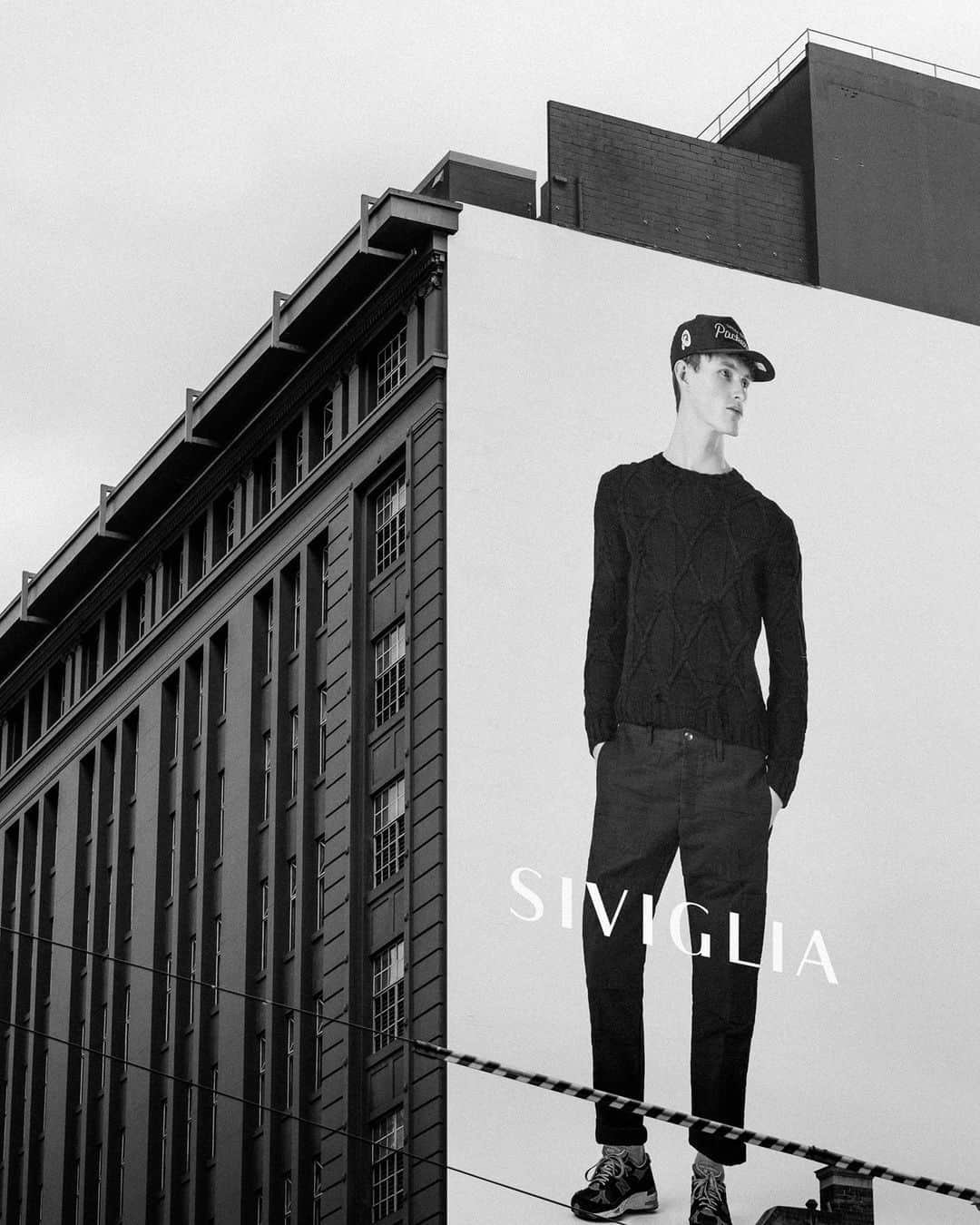 Sivigliaのインスタグラム：「[ urban street poster ] for showing you our Siviglia AW20 collection, project white. #siviglia #sivigliaofficial #whitesiviglia」