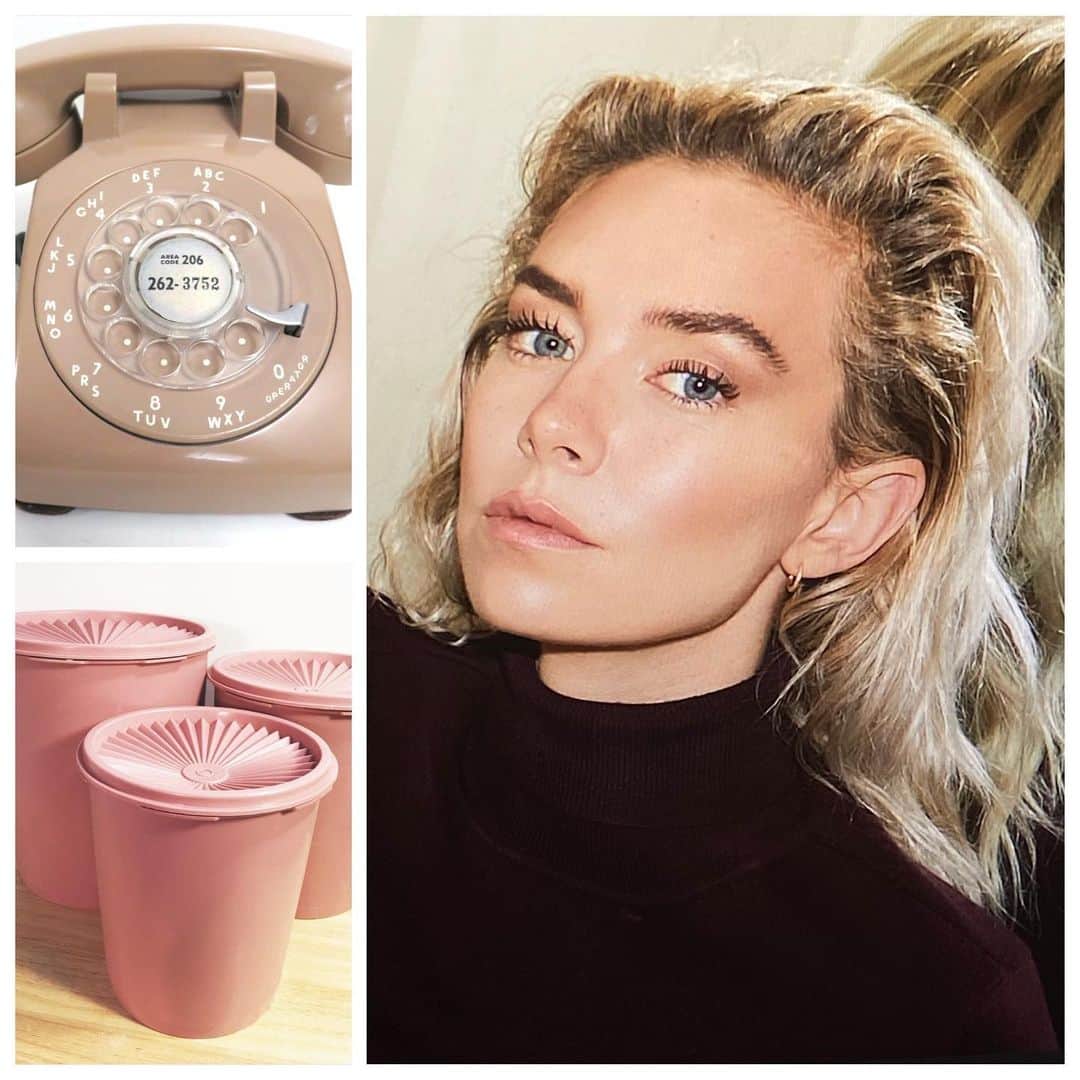 JO BAKERのインスタグラム：「V A N E S S A • K I R B Y 🇬🇧 Pleasing plastic ....70’s #Tupperware and domestic items.. bring me such joy. The perfection of moulded items give Barbie doll~like shine with the most alluring vintage tones!! #vanessakirby power dressing for @thehollywood_reporter cover.  Photog @zoemcconnell 🇬🇧 Style @hollyevawhite 🇬🇧 Hair @halleybrisker 🇬🇧 Makeup by me #jobakermakeupartist 🇬🇧」