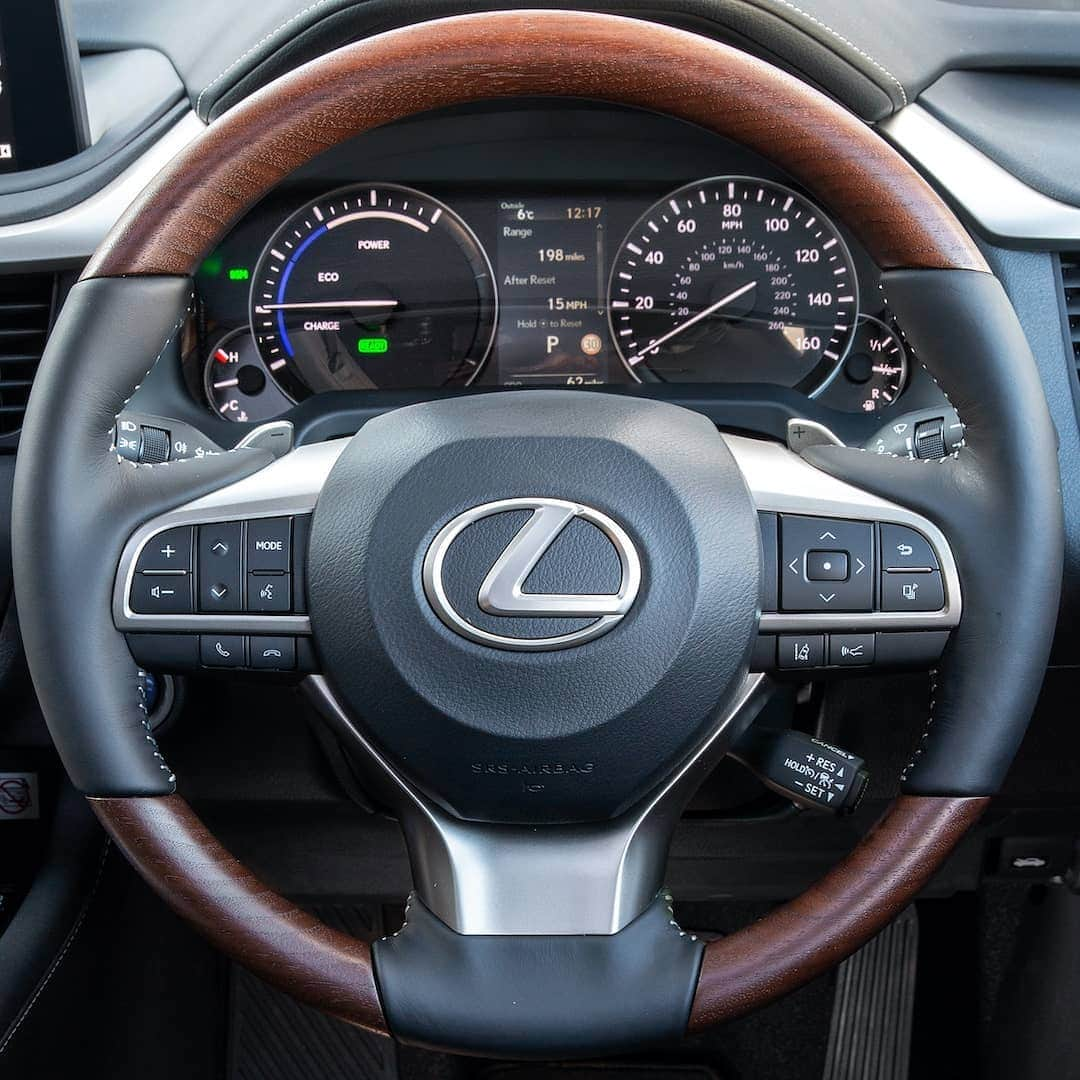 Lexus UKのインスタグラム