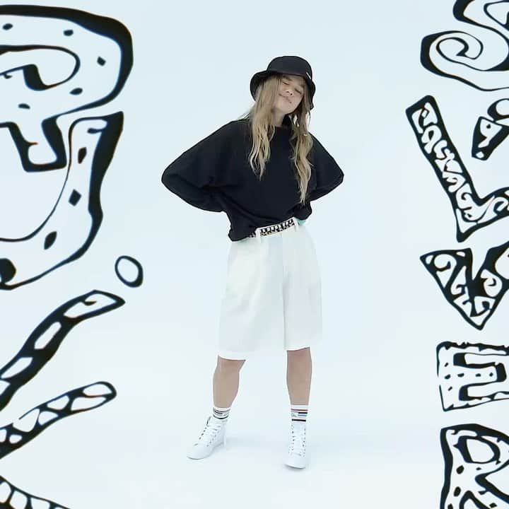 のインスタグラム：「In with the new. A fresh @quiksilver.womens collection just dropped on our site. It’s made to be worn with the windows down and the volume cranked up. ⁣ ⁣ Link in bio.」