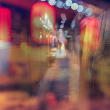 坪田塁さんのインスタグラム写真 - (坪田塁Instagram)「﻿ あの横丁の赤提灯で酩酊したいね。」2月18日 2時27分 - rui_tsubota