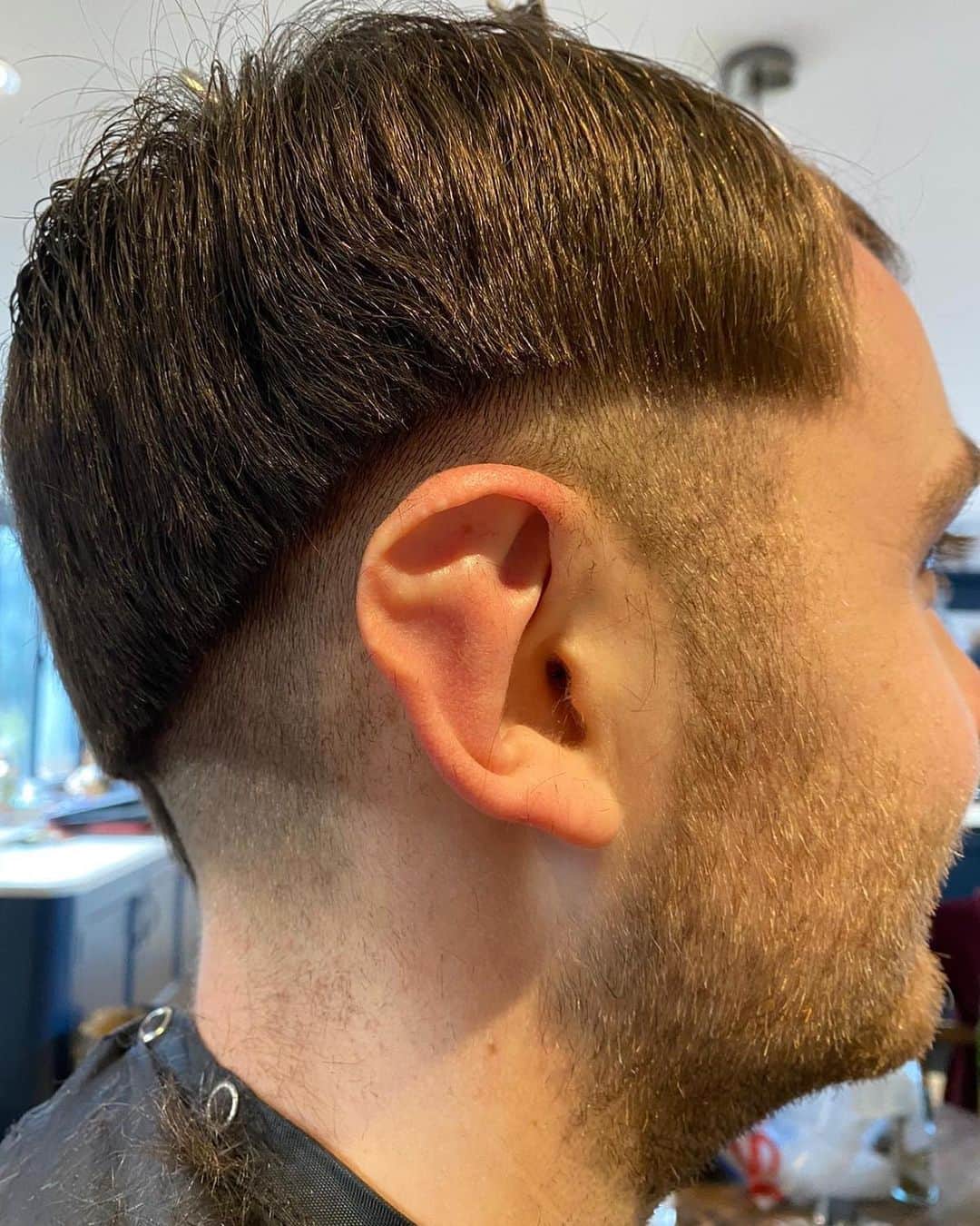 Disclosureのインスタグラム：「Convinced my housemate to cut my hair... 😐」