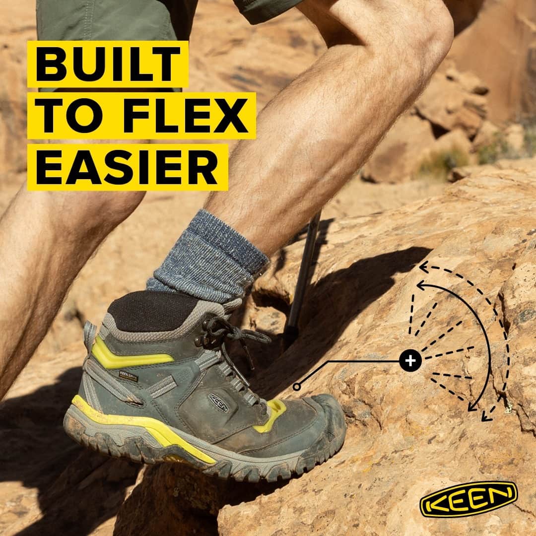 キーンさんのインスタグラム写真 - (キーンInstagram)「✨Introducing✨ the all-new, super bendy Ridge Flex Waterproof Boot with KEEN.BELLOWS FLEX. Our new built-in flex requires less energy to bend. The result: a more efficient stride that feels easier, bending where other boots crack and weaken over time. Tap👆to shop!  #HikeHappy」2月18日 3時21分 - keen