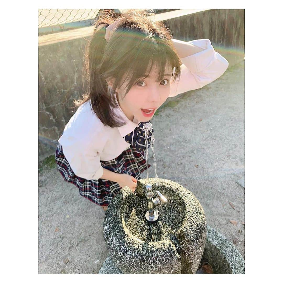 大森莉緒さんのインスタグラム写真 - (大森莉緒Instagram)「・ ・ 運動したあとの、お水って最高に美味しく感じるよねっ😙 ・ ・ 虹が出た〜〜🌈🌈 ・ ・ #大森莉緒 #おーりお #おりおんず #制服 #偽jk #jkブランド #虹 #水 ##instagood #instapic #instaphoto #follow #followme #makeup #rainbow #좋아요 #셀카 #셀카그램 #추억 #먹스타그램」3月4日 21時50分 - rio.ohmori