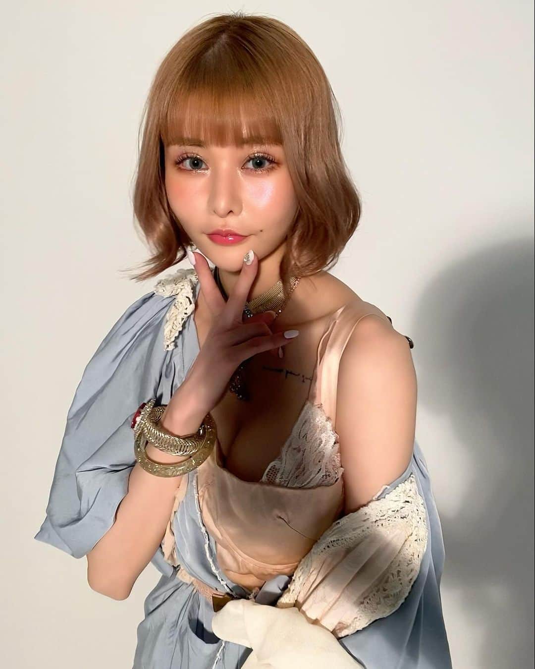 高橋有紀のインスタグラム：「Fabulous🦋 @fabkanano #戦慄かなの　 #hairmake #osakana_yuki」