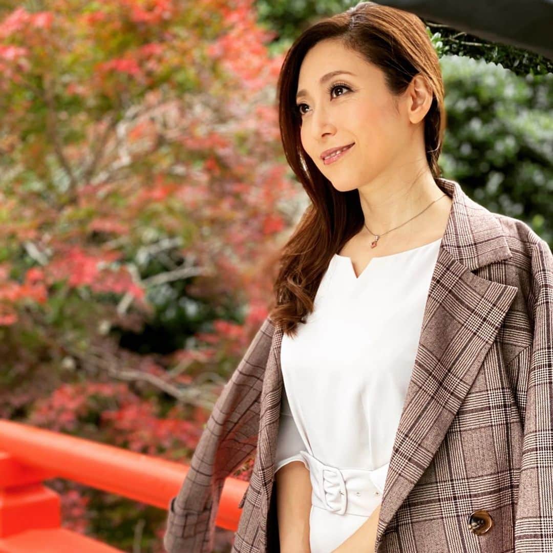 白木優子のインスタグラム：「デビューからずっとお世話になっているマドンナさん専属100タイトル記念作品発売されました。 是非FANZAからご購入ください❤️」