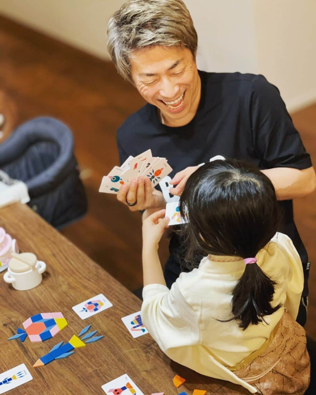 田村淳のインスタグラム：「ひな祭りパズル大会🎎 熊田曜子さんに頂いたお召し物が とても可愛かったです。 ありがとう曜ちゃん^_^ 曜ちゃんって言ったことないけどw」