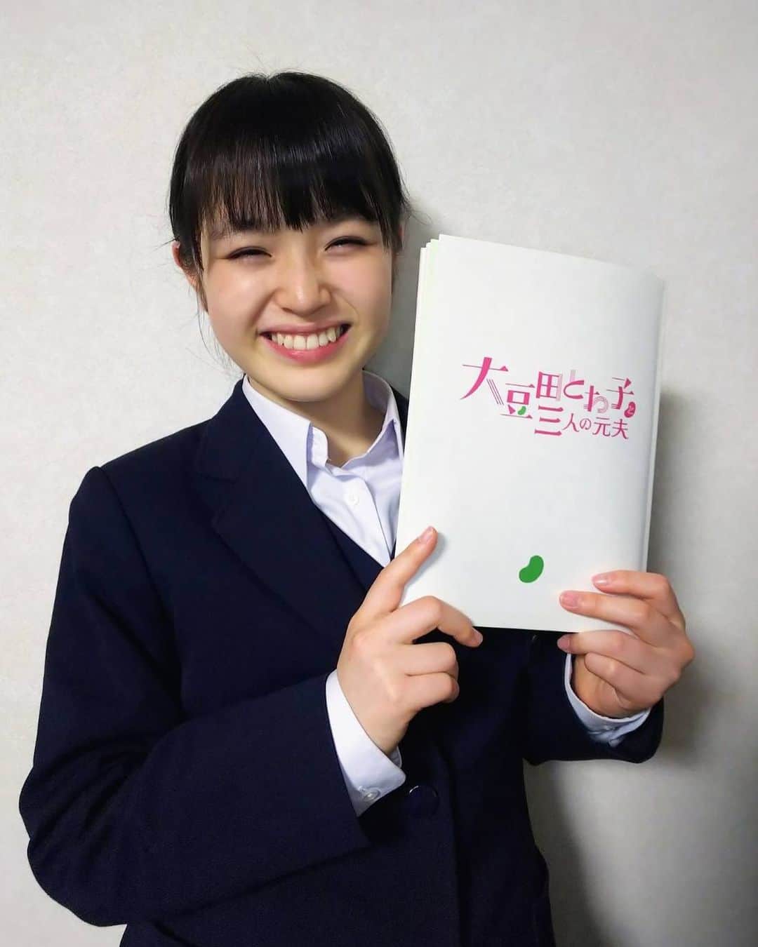 豊嶋花さんのインスタグラム写真 豊嶋花instagram お知らせ ﾟ ﾟ 大豆田とわ子と三人の元夫 に出演することが 決定いたしました 4月から毎週火曜夜9時放送です 私は松たか子さんの娘役 大豆田唄を演じます たくさん面白い