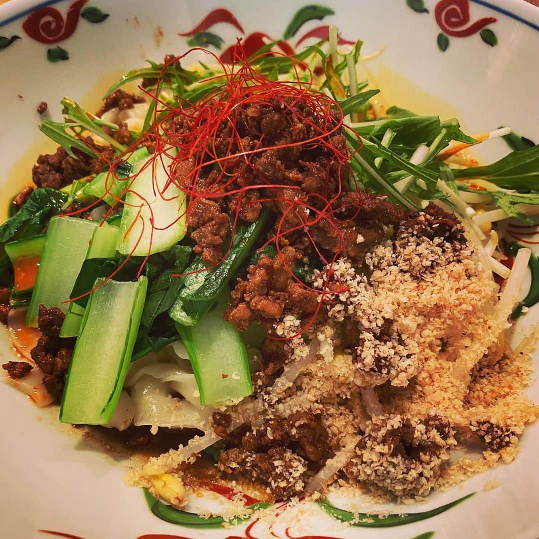 有吉弘行さんのインスタグラム写真 - (有吉弘行Instagram)「食べたら寝ましょう。」3月4日 19時59分 - ariyoshihiroiki