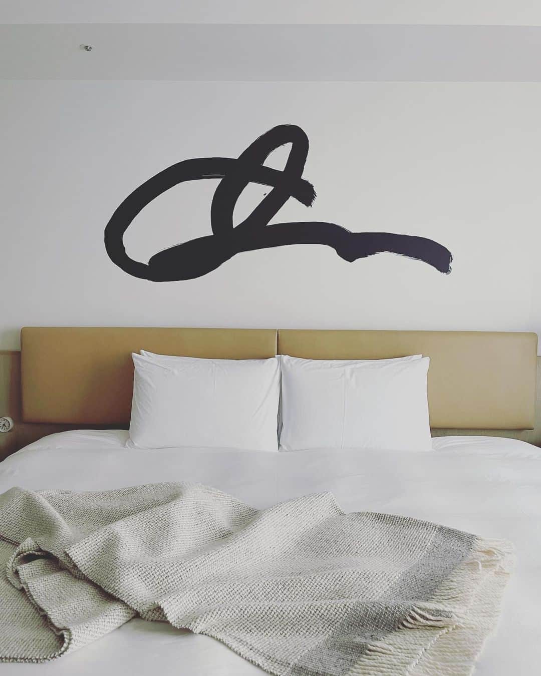 のインスタグラム：「Hotel.」