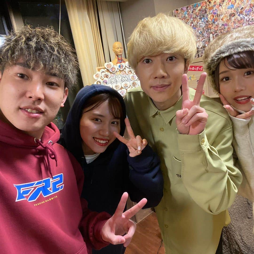 はんくんさんのインスタグラム写真 - (はんくんInstagram)「ばんばんざいとコラボしたぞぉぉぉお😍 めっちゃ楽しかったし打ち解けるまで出会って4秒でした。 またコラボしたいしプライベートでも絶対遊ぼね🤩👍  #ばんばんざい #エスポ #楽しすぎた #コラボお楽しみに」3月4日 21時06分 - esp_hankun