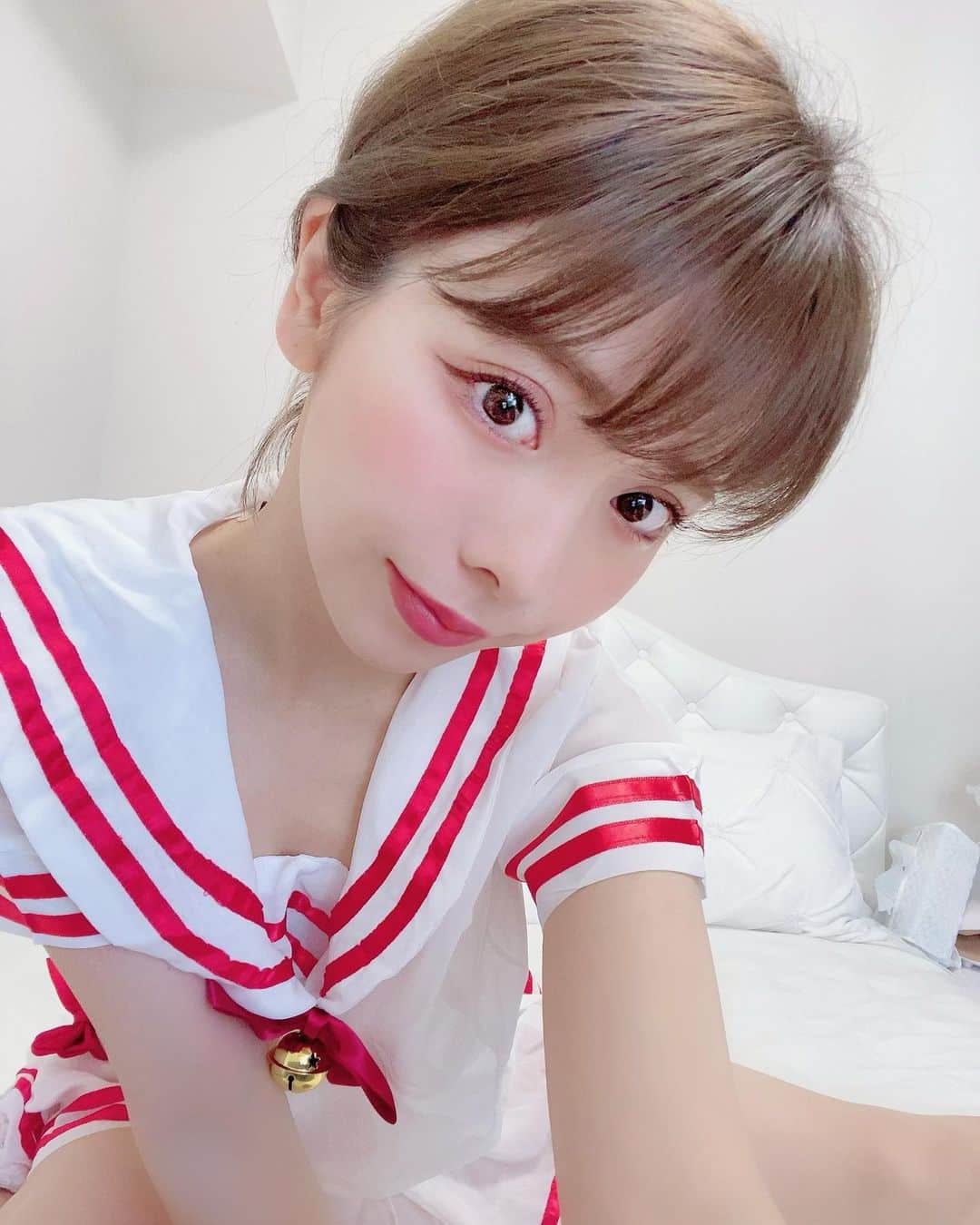 まんまるとまとのインスタグラム：「チョコ食べるの やめてたのに バレンタインでチョコ 食べたらまた食べるように 戻ってきて しまった😞🍫 ・ デーツに戻そう😞🌴 ・ ・ ・ ・ ・ #自撮り #透明感カラー  #女子校生 #制服 #制服プリ #コスプレ女子  #透明感 #日本人 #量産型  #150cm #低身長 #インスタグラビア  #イチナナ #セルフィー #絶対領域  #コスプレ #jk #量産型ヲタク  #cosplaygirl #cosplaygirl #student  #spring #japanesegirl #japanese  #makeup #gravure #cosplay #idol  #koreanmakeup #goodnight #17live」