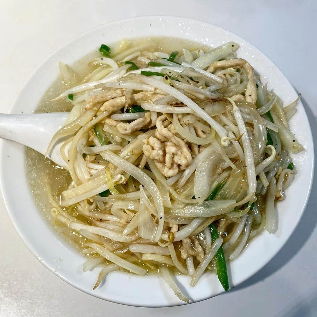 青木泰寛のインスタグラム：「好きです、ここのこれ。  #もやしそば #ラーメン #ramen」