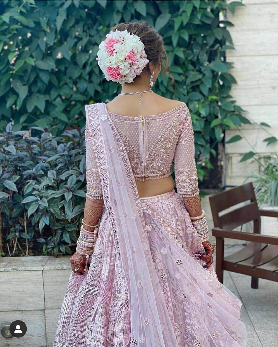 Indianstreetfashionのインスタグラム：「The glorious ness of all things pink 💕 #indianstreetfashion @indianstreetfashion #indianwedding #weddings #weddingsupplier #wedding #weddingsofinstagram #instawedding  #bridesofindia #bridesofinstagram #indianbridaloutfit #bridaloutfit #weddinglook  #bridestyle #weddingtrend #jewellery #weddinginspo #weddingplanner #weddingblogger #destinationwedding #weddingchoreography #couture #weddingjewellery #weddingshopping #weddingseason #indiandesigner」