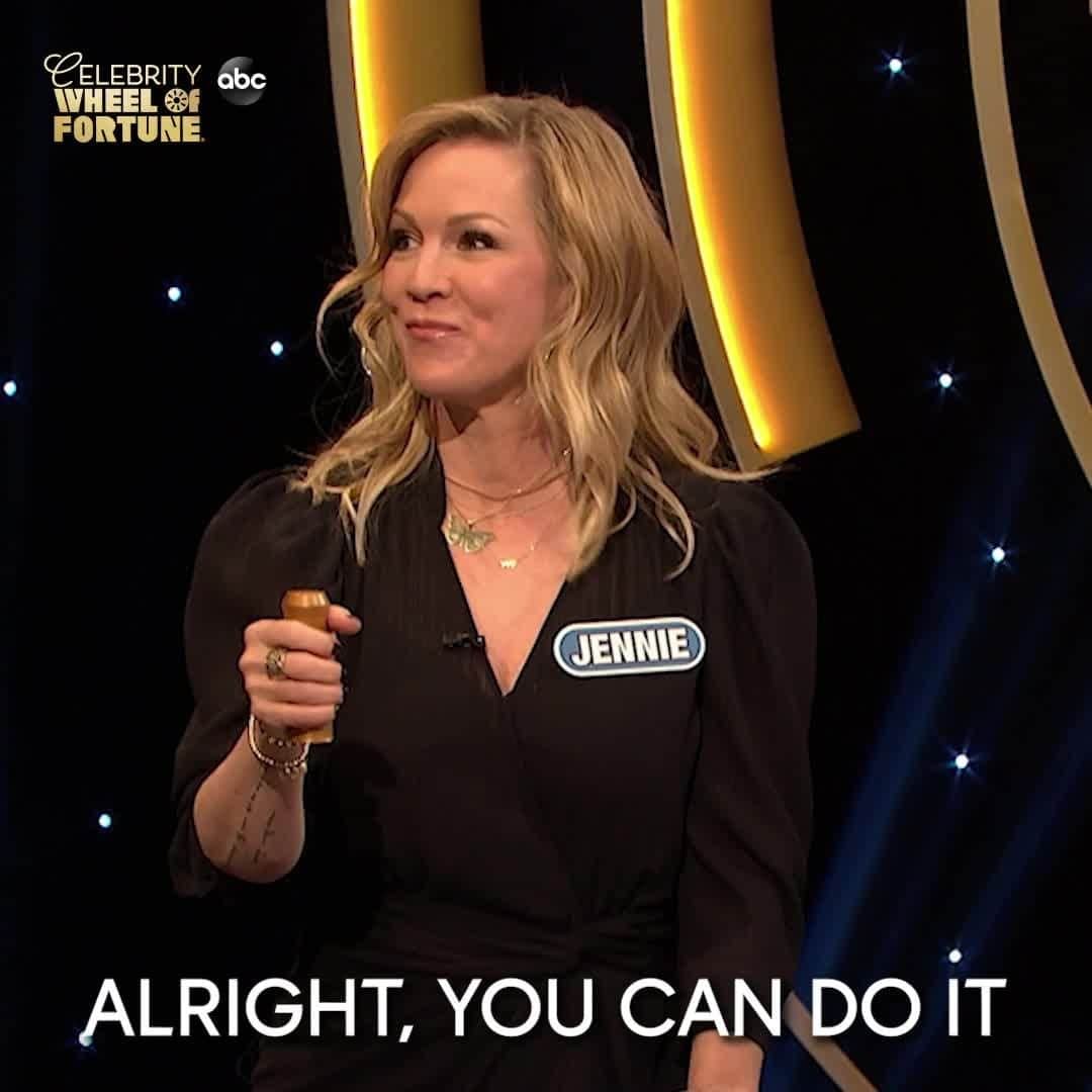 アメリカン・ブロードキャスティング・カンパニーのインスタグラム：「When @jenniegarth thinks she knows the answer, there's no stopping her! Don't miss #CelebrityWheelOfFortune tomorrow on ABC!」