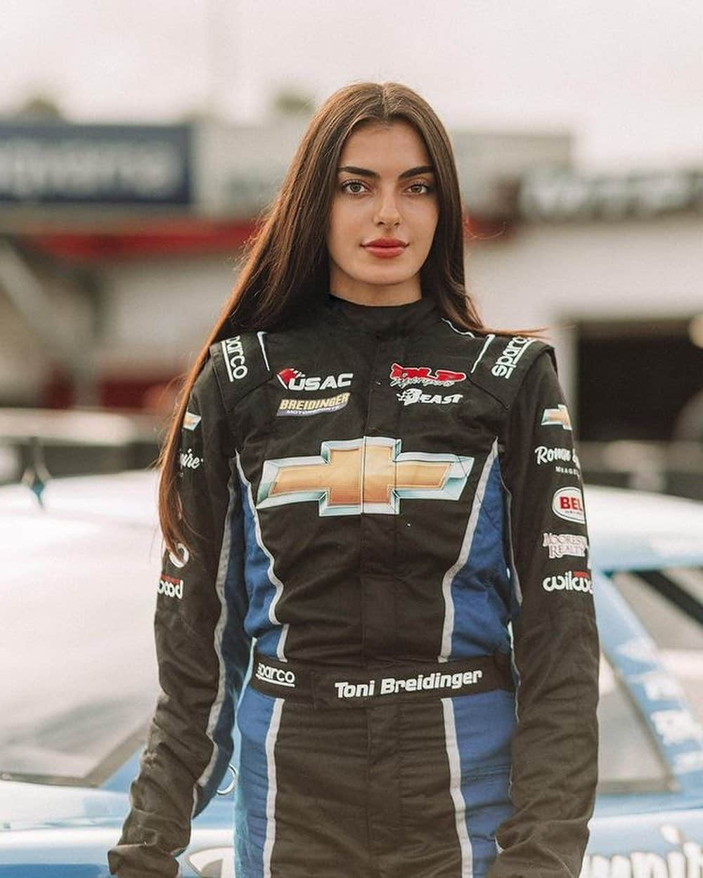 ミシェル・モナハンさんのインスタグラム写真 - (ミシェル・モナハンInstagram)「Keep calm and start your engines! 🏁 This week’s #WCW goes out to 21-year-old @tonibreidinger who just made history as the first Arab American female driver to participate in a @nascar national series at Daytona International Speedway over the weekend. As a racing fan myself, this is incredibly exciting news - and well over-due! 👏🏼 Toni’s dream of becoming a race car driver kicked off from sitting behind the wheel of a go-kart at the age of nine. Since then, she’s a 19-time United States Auto Club winner AND debuted in the Top 10 at Madison International Speedway in ARCA Menards in 2018 and as they say, she’s off to the races! Toni says, “I’m honored and excited to be the first, but I don’t want to be the last. I hope I can pave the way for future female Arab drivers as well.” ❤️💯🏆 #representationmatters」2月18日 5時26分 - michellemonaghan