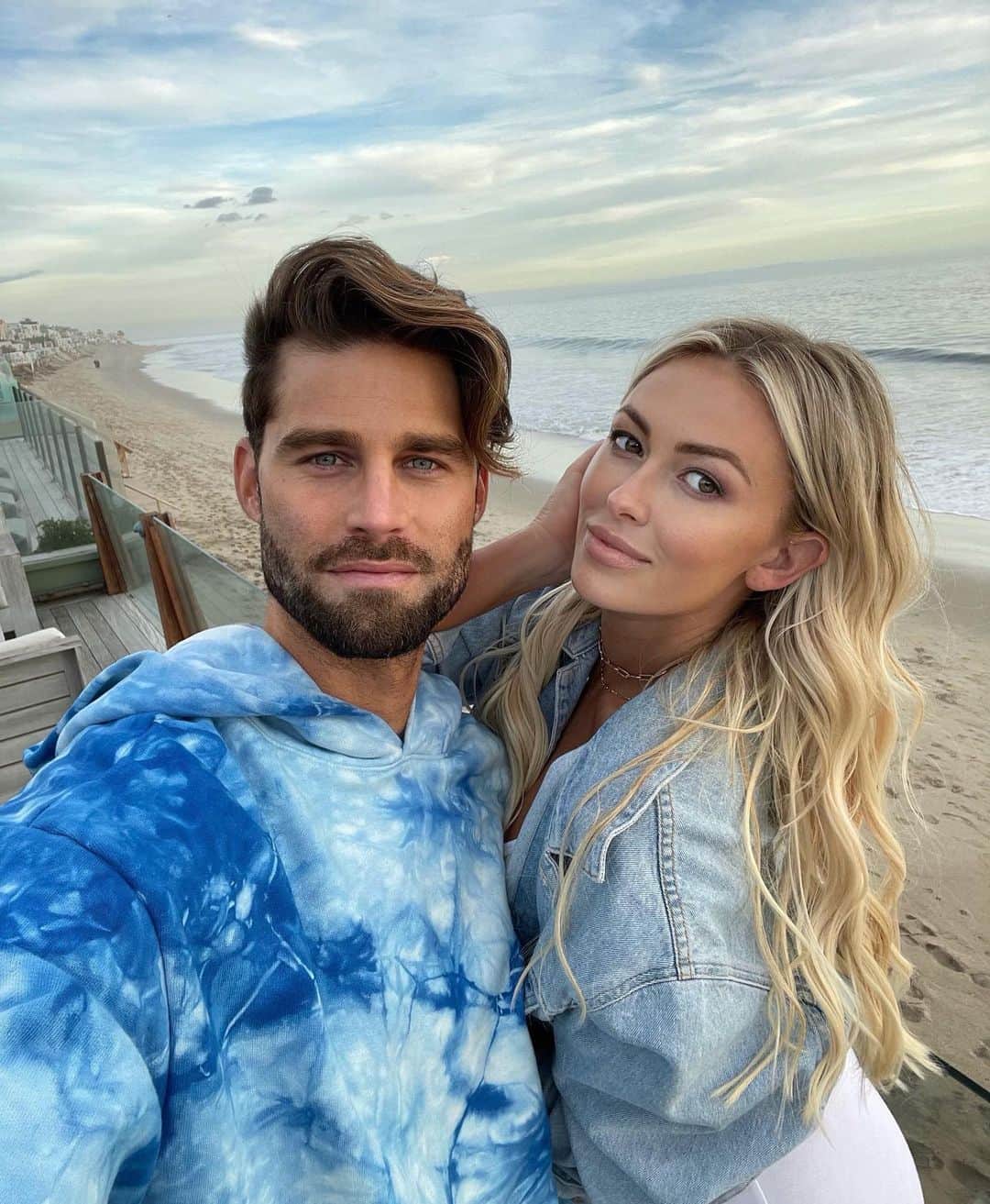 ポーリーナ・グレツキーのインスタグラム：「🦋」