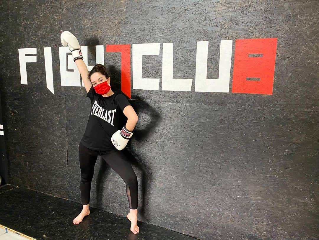 セリア・ロブレドさんのインスタグラム写真 - (セリア・ロブレドInstagram)「The first rule of Fight Club you already know it...  📍 @club78madrid   🥊 @alicitoteam   💪🏻 @marioplas_」2月18日 6時13分 - celia_robledo