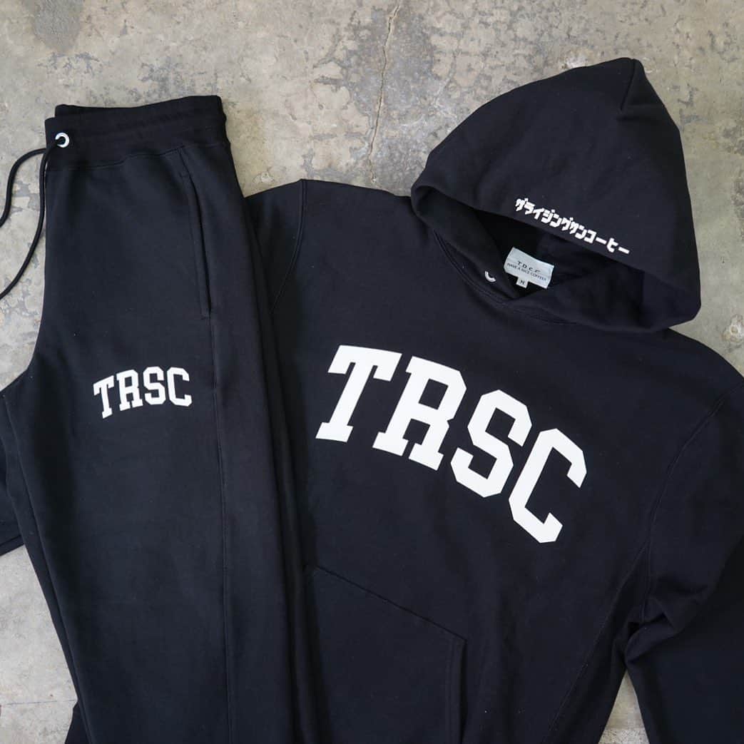 のインスタグラム：「◆GOOD MORNING COFFEE‼︎◆  【COMING SOON】  TRSC ORIGINAL SETUP (TRSCオリジナルセットアップ)  皆さまから再販のリクエストが多かったセットアップが再入荷しました！  今回は前回人気の高かったグレーと新色としてブラックボディを作りました。今の時期にぴったりな厚手の生地で作られたパーカー&スウェットパンツになります。  販売は今週末の土曜日、朝8時からオンラインストアにてお待ちしてます。  ＊同じく再販リクエストの多かったTRSCオリジナルエアリーテックフーディ(ブラック)も再販します！  therisingsuncoffee.com  #coffee #coffeebeans  #coffeeroaster  #coffeelab  #coffeeandsurfing  #coffeetime  #coffeelover  #coffeebreak  #coffeeshop  #coffeestand  #coffeeholic  #coffeehouse  #coffee_inst  #coffeemaker  #coffeeshops  #coffeecoffeecoffee  #coffeenclothes  #coffeeaddict  #coffeeculture  #coffeemorning  #coffeemag #specialitycoffee  #setup #foodie  #TRSC」