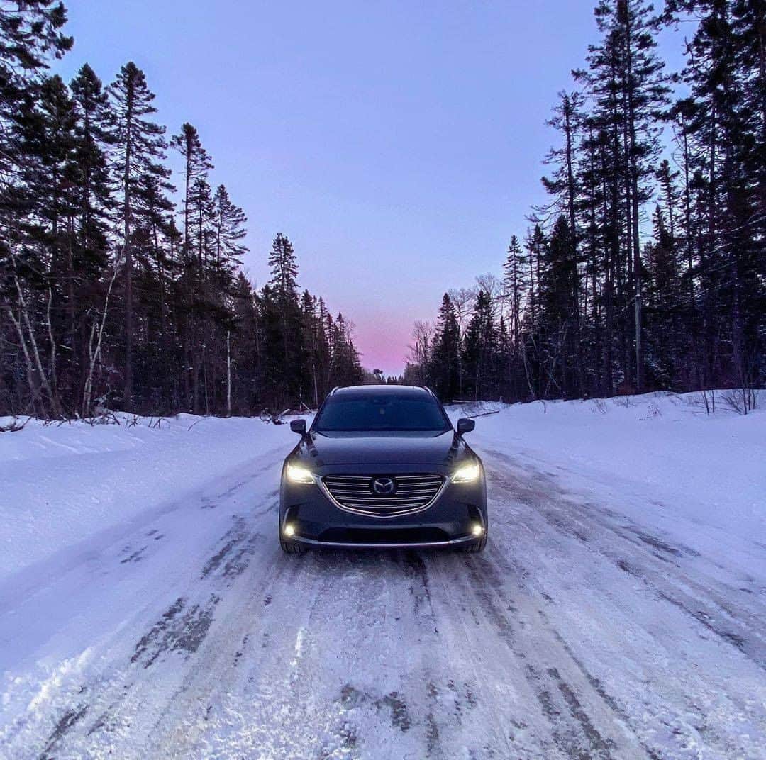 MAZDA Canadaのインスタグラム：「i-Activ AWD delivers a surefooted solution for Canada’s varied terrain and weather conditions. 📸: @levesquepl」
