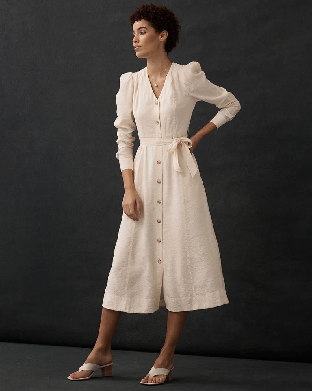 The Outnetのインスタグラム：「Power to the puff sleeve! This feminine detail is going nowhere this spring, now we just need to find a puff-sleeve dress in every color...  Shop all your favorite Instagram looks, just visit the link in bio」