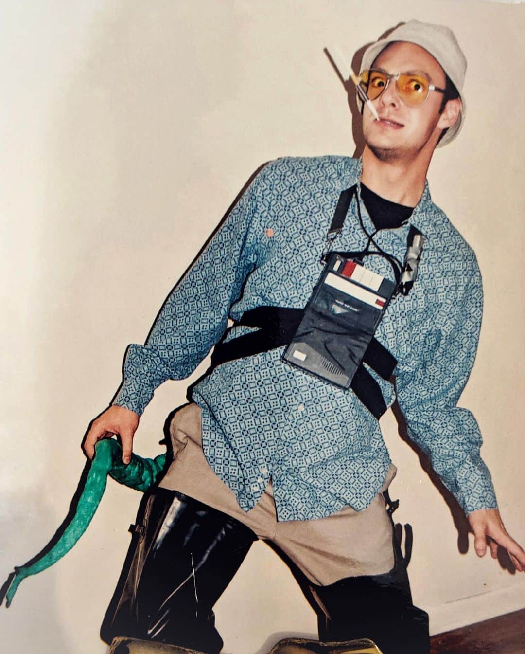 ロス・マーカンドのインスタグラム：「🦇 we can't stop here...this is bat country! 🦇」