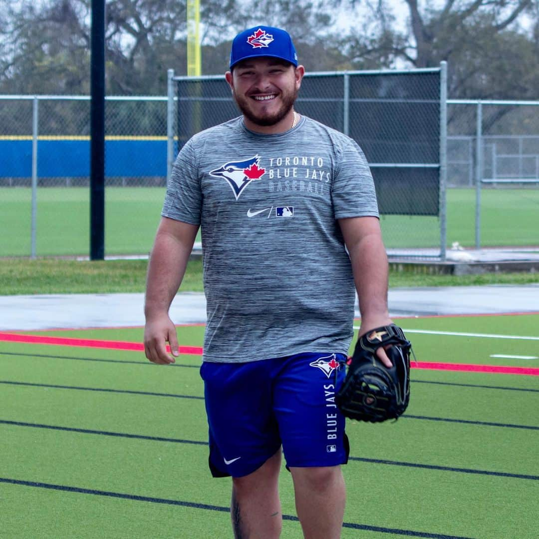 トロント・ブルージェイズさんのインスタグラム写真 - (トロント・ブルージェイズInstagram)「Captain Kirk is in the house! 🖖 #SpringTraining」2月18日 7時04分 - bluejays