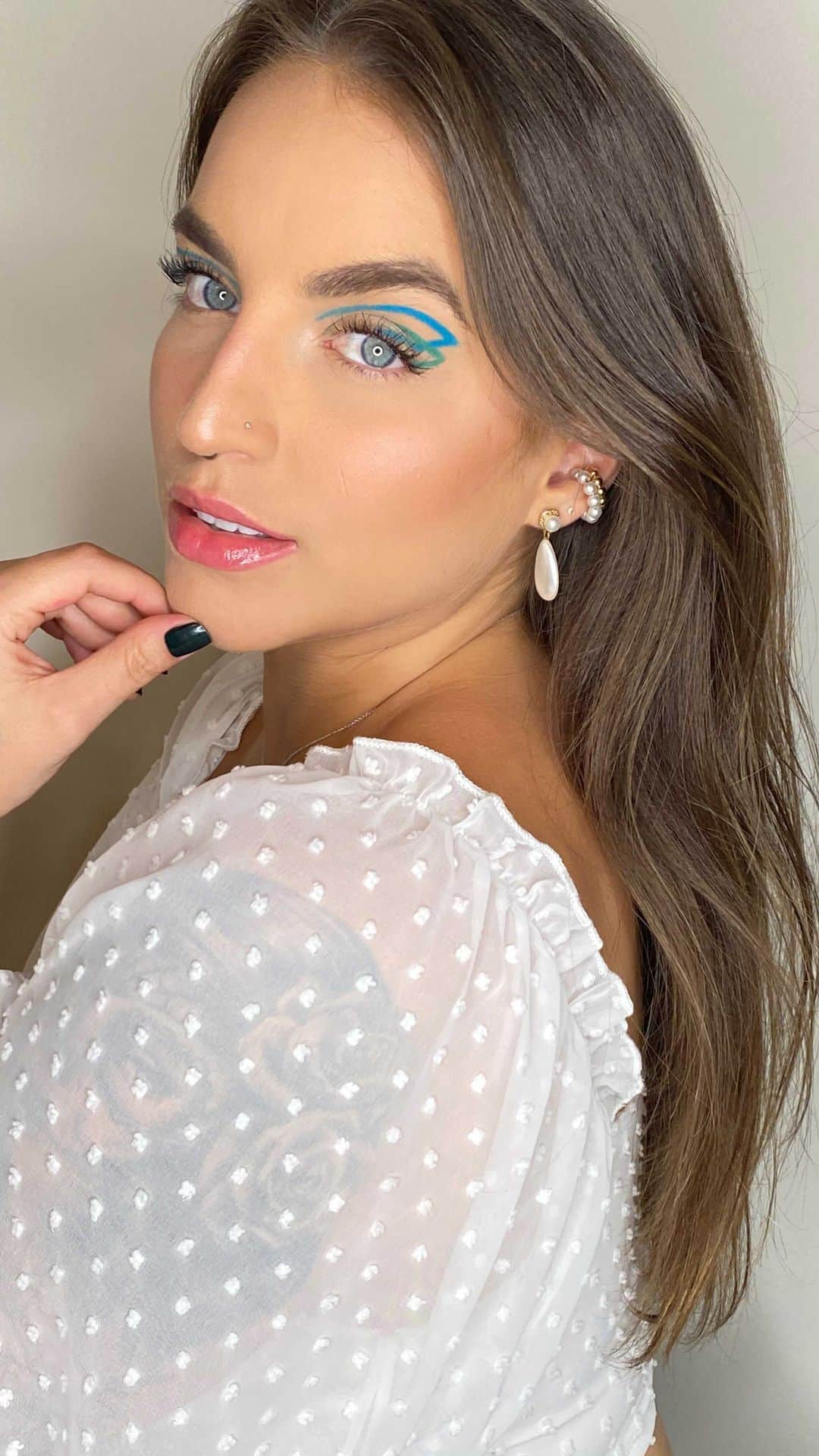 Bruna Unzuetaのインスタグラム：「Supresaaaaa 🔥 volteeei ein, agora é pra ficaaaar hihihi hoje copiei uma make da minha musaa @marisaad 🌸💜 gostaram?」