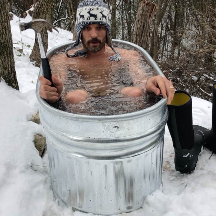 のインスタグラム：「I don’t know if y’all heard, but it’s cold in Texas...」