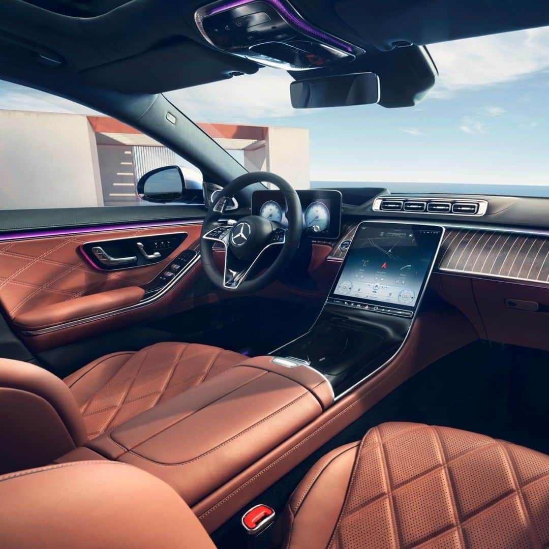 メルセデス・ベンツさんのインスタグラム写真 - (メルセデス・ベンツInstagram)「In the interior, exclusive materials and sophisticated highlights testify to the highest of quality.  @mercedesmaybach  #MercedesMaybach #luxury」2月18日 7時55分 - mercedesbenz