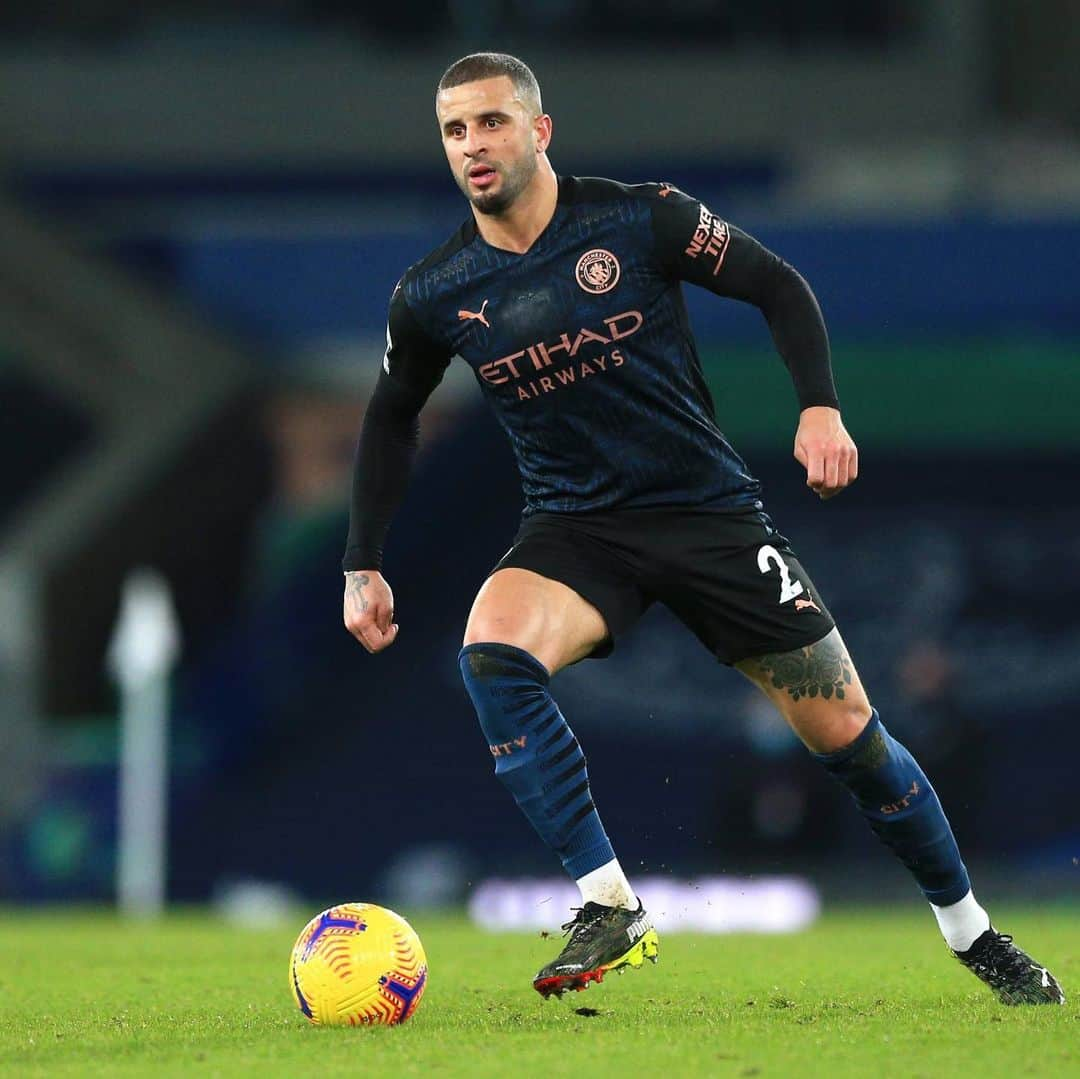 カイル・ウォーカーさんのインスタグラム写真 - (カイル・ウォーカーInstagram)「Great performance by the boys tonight, we had to dig deep at times. Congrats my bro @riyadmahrez26.7 on a fantastic finish.  We move on💙🦈 💙  #mancity #premierleague」2月18日 7時58分 - kylewalker2