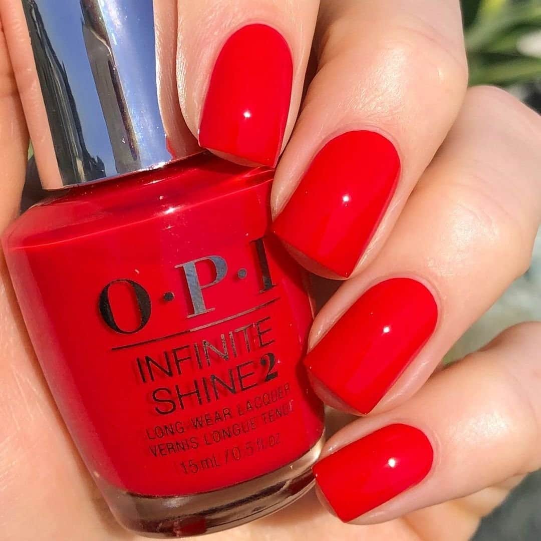 OPIさんのインスタグラム写真 - (OPIInstagram)「#EmmyHaveYouSeenOscar? because this #bold red is about to be your new go-to shade 🍒 By: @emmaheartssnails  #OPIHollywood #OPIObsessed #ColorIsTheAnswer #NOTD #NailSwag #NailsOfInstagram #NailsOnFleek #NailPolish #Nails #OPI #OPIcons  #rednails #red」2月18日 8時00分 - opi
